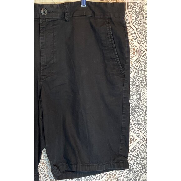 Black Mens Casual Chino Shorts With Pockets & Button Closure - Picture 5 of 9